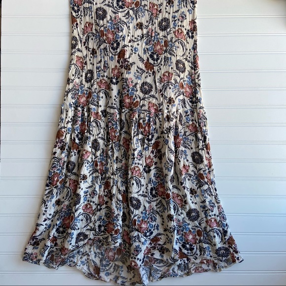 American Eagle Floral Maxi Faux Wrap Flowy Dress - Picture 6 of 8